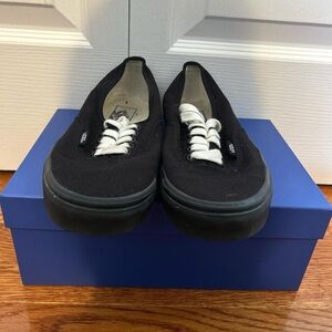 Black low custom vans worn twice great condition